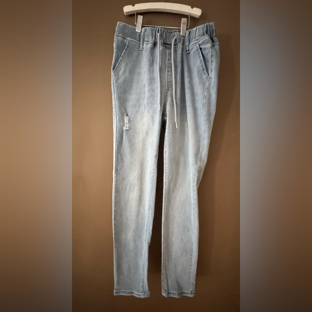 Women's Light Blue Jeans